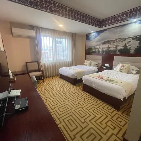Kamalashi Hotel Delux
